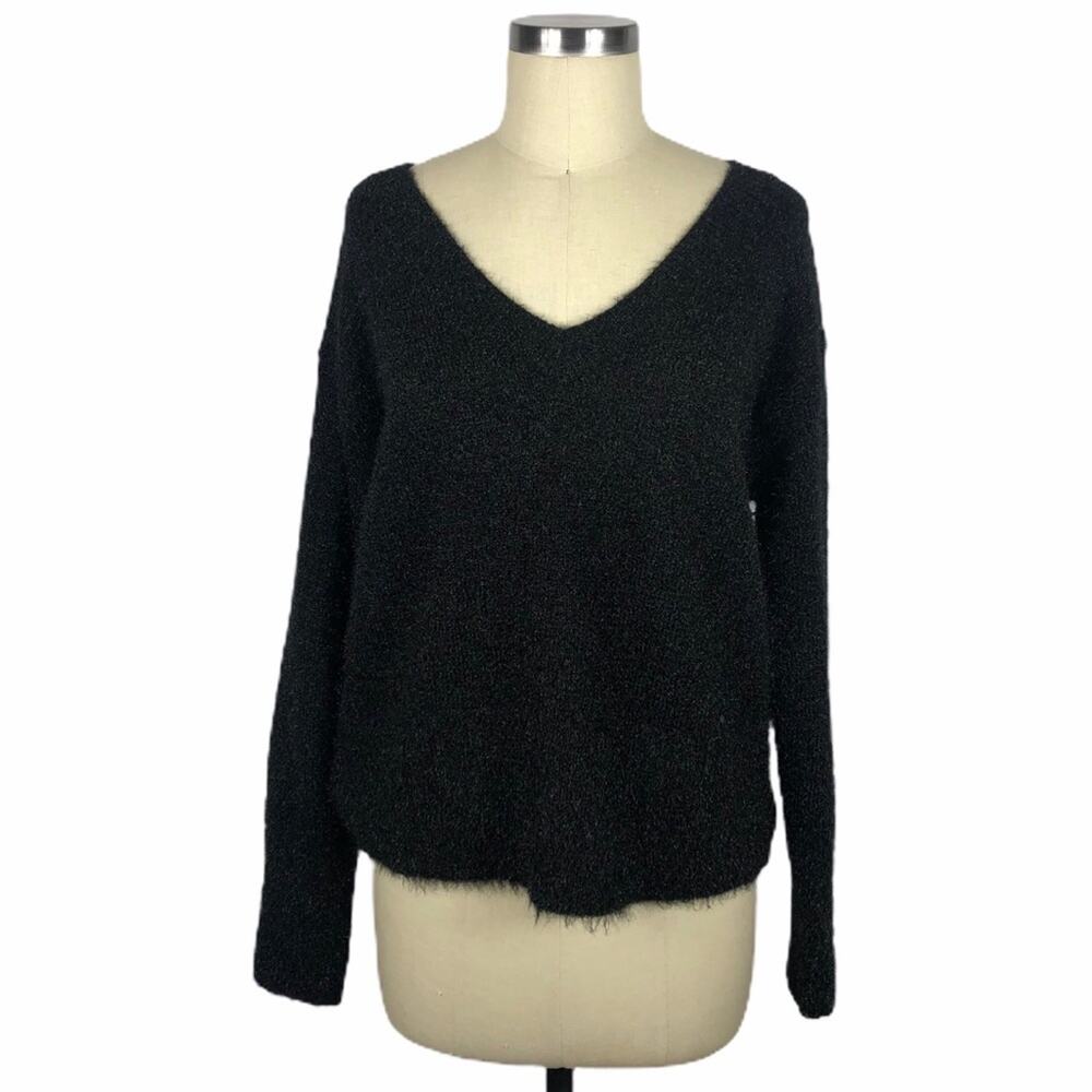 CHELSEA28 Black Eyelash Metallic Sweater M NWT V-Neck‎ Trendy Fuzzy Medium